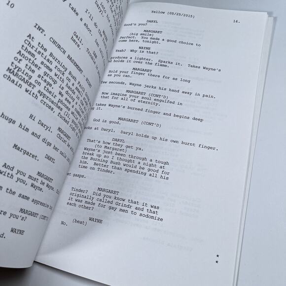 Letterkenny Reproduction Pilot Production Script w/ Facsimile Autographs - Picture 5 of 6